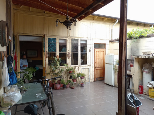 Casa Central 3 Dormitorios 2 Baños Living Y Comedor Estacion