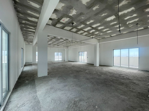 Oficinas Edificio Venta Alquiler Piantini, Santo Domingo