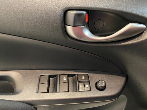 Toyota Yaris Xs Audio 1.5 Manual 5p Hatchback