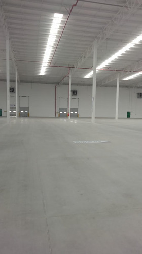 Nave Industrial En Renta En Santa Rosa Jáuregui Querétaro 40,000 M2