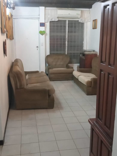 Imagen 10 de 18 de Casa En Venta Ciudad Jardin Cagua