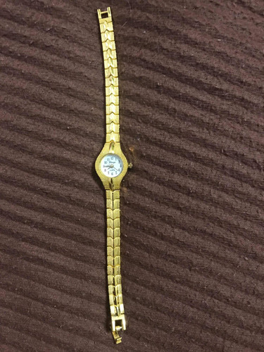 Reloj Dorado Bonito