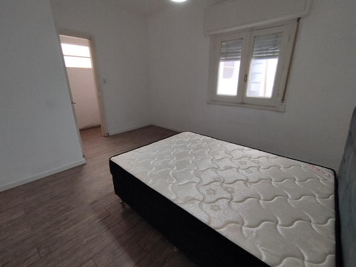 Imagen 7 de 9 de Alquiler De Apartameto 1 Dormitorio Con Patio En Pocitos, Montevideo