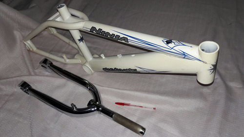 Cuadro Con Tijera Fishbone Ninja. Bmx Midschool. No Gt Dyno. Blanco (Usado)