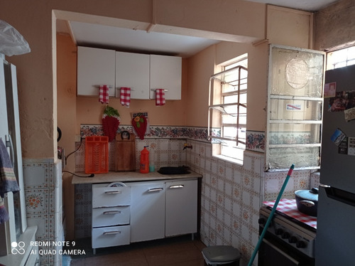 Inmobiliaria Vende Casa En Barrio Perez Castellanos