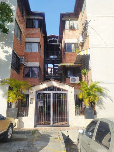 Imagen 10 de 11 de Acogedor Apartamento Urb. Terrazas Del Este, 75mts2