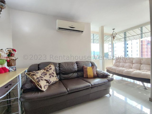 Apartamento En Venta San Jacinto Maracay 24-10969 Ec
