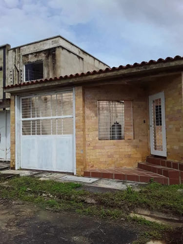 Casa Quinta A Estrenar En Obra Blanca Lemc-346