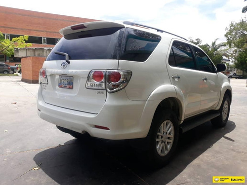 Toyota Fortuner Sr