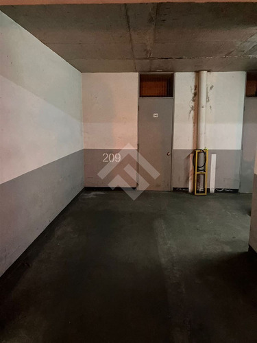 Departamento En Venta De 1 Dorm. En Maipú