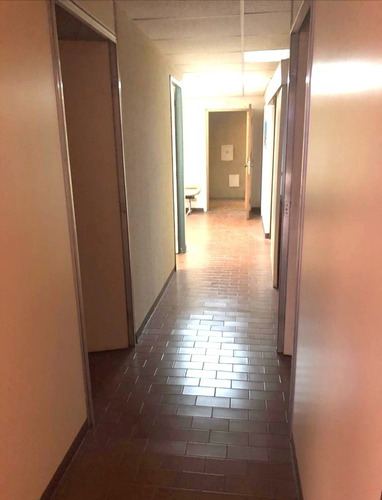 Imagen 9 de 9 de Michelle Ofrece Alquiler De Oficina En Lomas Del Este/ Torre Trebol Valencia, Foof-032mv
