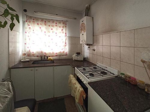 Imagen 10 de 18 de Pasillo Con 2 Dormitorios Con Patio Y Terraza