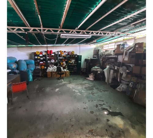 Se Alquila Casa Comercial En La Carlota Para Remodelar