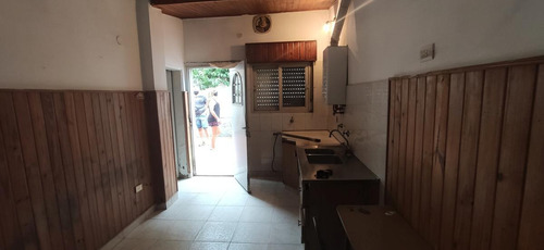 Venta Casa Antigua 2 Dormitorios En Buenas Condiciones - Rosario Barrio Sarmiento Zona Norte