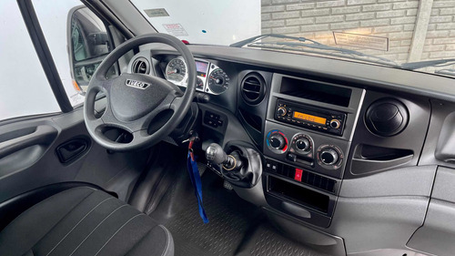 Imagen 9 de 12 de Iveco Daily 2020 3.0 Chasis Cs 136cv 35c14 3750