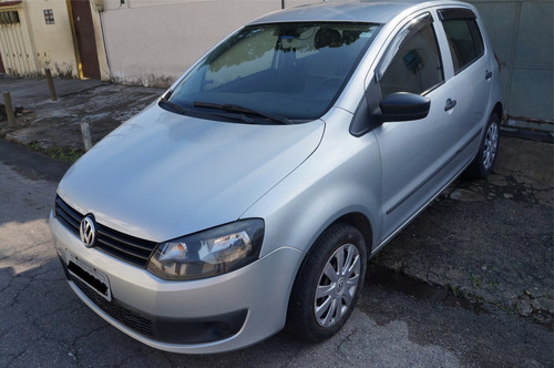 Imagem 2 de 10 de Fox Trend 1.0 2011 Volkswagen Completo Flex