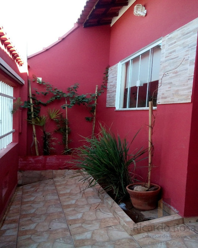 Imagem 2 de 15 de Vendo Casa Mobiliada (alugada) No Santa Helena, Toda Reformada, Lindinha, Jardim De Inverno, Suíte Com Banheira De Hidromassagem. - Ca00001 - 34282185