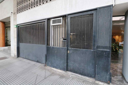 Cochera Fija Cubierta Libertador Rampa