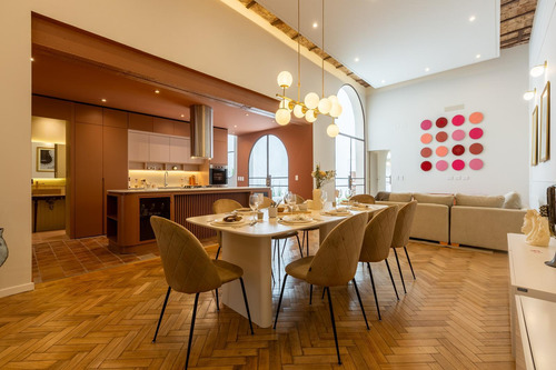 Casa Cuatro Dormitorios, Cochera Y Terraza Con Pileta En Venta Abasto