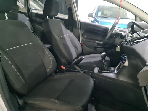 Imagen 12 de 15 de Ford Fiesta Kinetic Design 2016 1.6 Se Plus 120cv