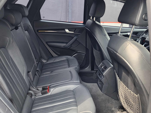 Audi Q5 2.0 L Security