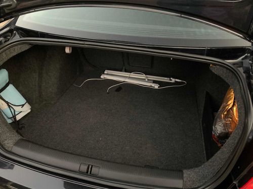 Volkswagen Vento 1.9 I Luxury Dsg 2010