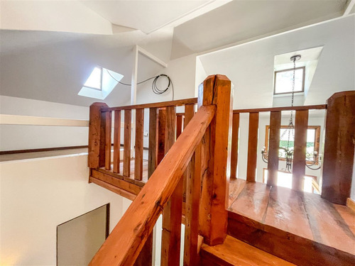 Casa En Venta De 4 Dorm. En Lo Barnechea