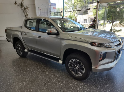 Mitsubishi L200 2.4 Did Automatica 4x4 Full