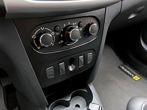 Imagem 10 de 17 de Renault Sandero 1.0 12v Sce Flex Authentique Manual