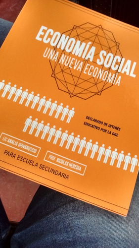 Imagen 3 de 4 de Economía Social
