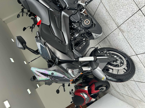 Bajaj Dominar 400 Ano 2025
