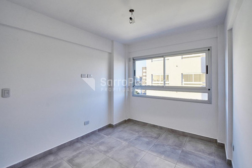 Imagen 21 de 30 de Venta Departamento 3 Amb En Moron Sur (3°a)