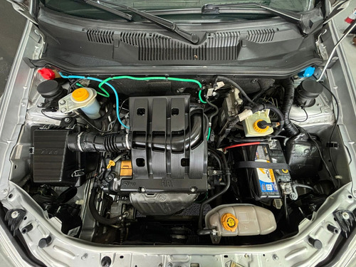 Fiat Siena 1.0 El Flex 4p