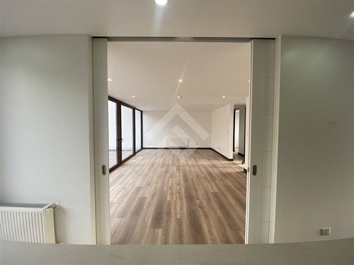 Casa En Venta De 4 Dorm. En Colina Brisas Norte