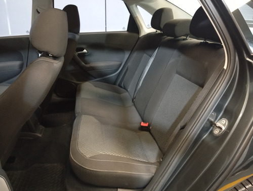 Volkswagen Polo 1.6 Comfortline Tiptronic