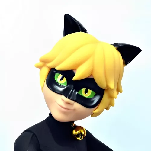 Boneco Miraculous - As Aventuras de Ladybug - Cat Noir - 55 cm