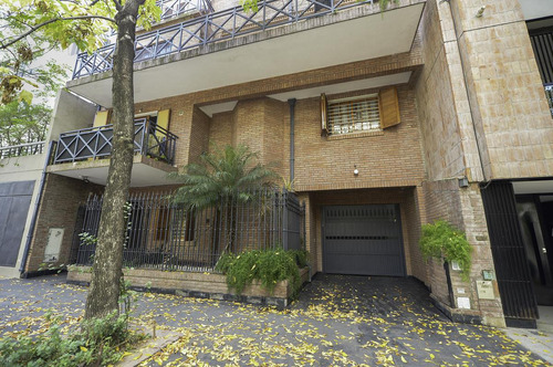 Departamento - Colegiales - Venta - Cuatro Ambientes - Patio - Cochera