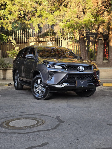 Toyota Fortuner 2.4 Street At 7As