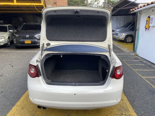 Volkswagen Bora 2.5 Prestige