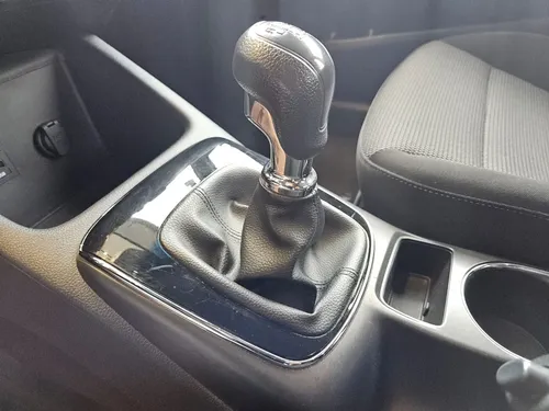 Kia Forte 2.0 L Mt