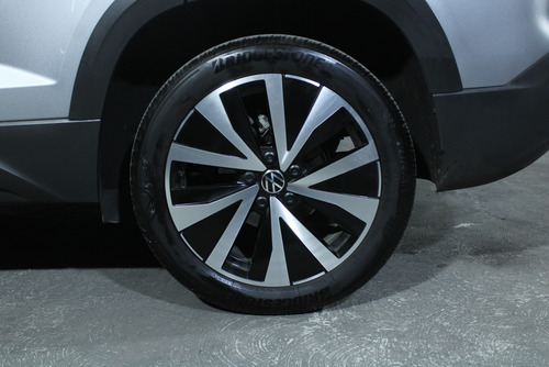 Volkswagen Taos 1.4 Tsi Highline At