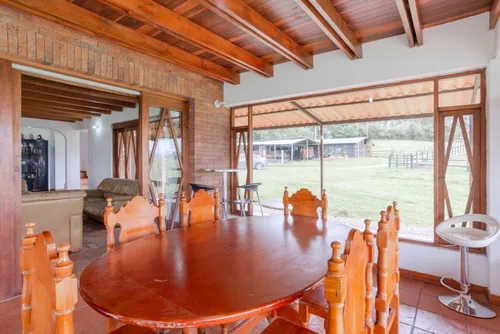 Casa En Venta En Vereda Yerbabuena. Cod V14116