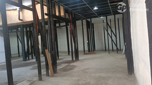 Local Comercial En Arriendo En Estación Central