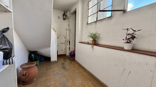 Venta Ph De 4 Ambientes En Primer Piso Por Escalera En Villa Real