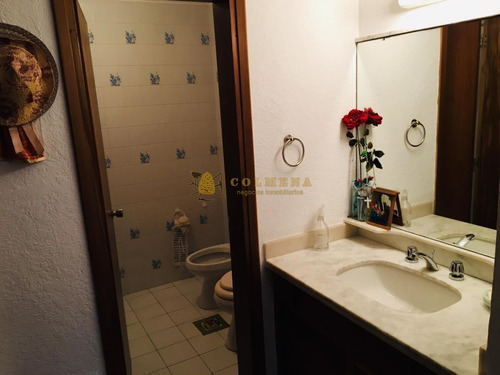 Apartamento De 3 Dor, 3 Baños ( 2 En Suite), Balcon Con Vista A La Playa Mansa Y Brava. En Una Excelente Ubicacion. Consulte!!!!! Por Alquiler- Ref: 2199