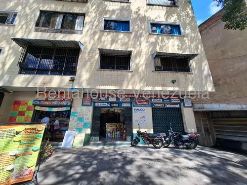 Atención Emprendedores Y Empresarios. Llega Al Mercado Este Excelente Local Comercial, Adaptable A Cualquier Ramo Y Con Una Envidiable Ubicación, Céntrica Y En Una De Las Avenidas Más Conocidas De La