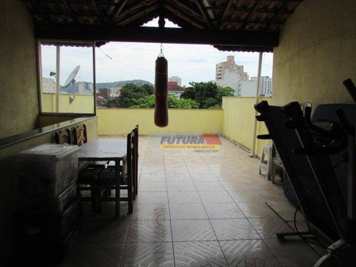 Sobrado Com 3 Dormitórios À Venda, 138 M² Por R$ 585.000,00 - Centro - São Vicente/sp - So0343