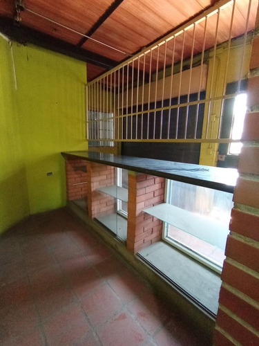 En Venta Galpón En La Vía Alterna, Sector Campo Claro - Barcelona - Anzoátegui