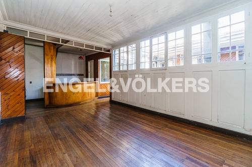 Imagen 5 de 23 de Venta Casona Con 4 Dptos + Local Comercial En Barrio Yungay
