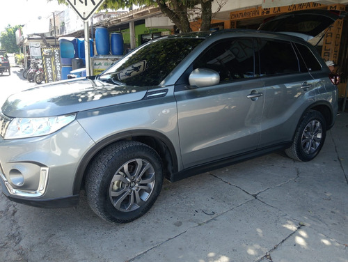 Suzuki Vitara Live